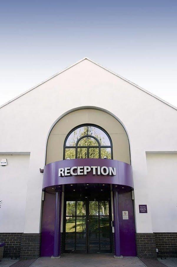 Premier Inn South Mimms/Potters Bar Extérieur photo