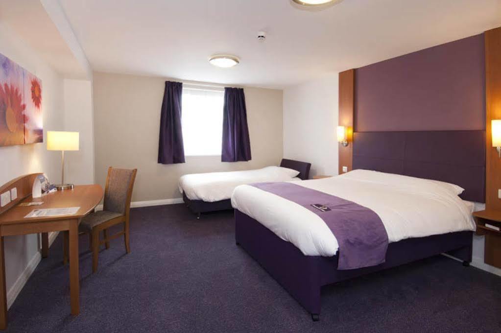 Premier Inn South Mimms/Potters Bar Extérieur photo